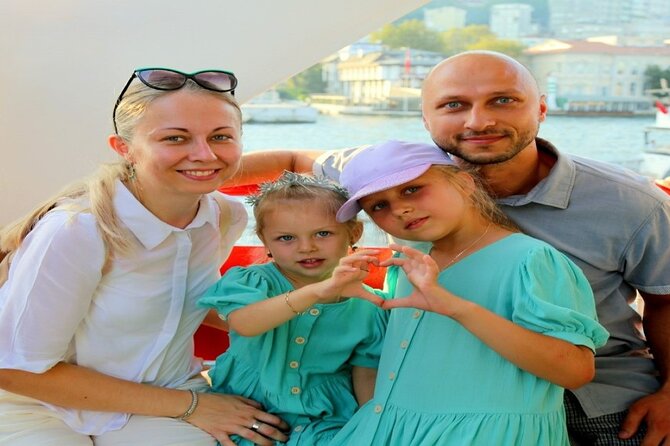 2 Hours Bosphorus Cruise Boat Tour in Istanbul - Tea, seating, and the real onboard experience