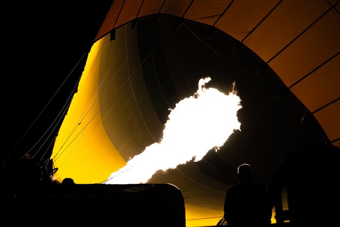 2 way Airport Transfer + Hot Air Balloon + 1 Day Tour (Green or Red) - Key points at a glance