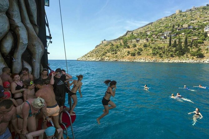 Alanya All Inclusive Pirate Boat Trip With Hotel Transfer - Who should book this Alanya boat trip?