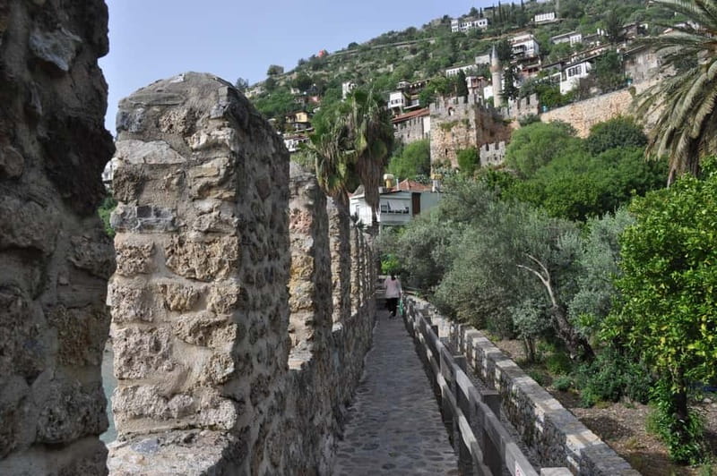 Alanya: City Tour with Sunset Views and Cable Car - Alanya streets and a 30 to 45 minute shopping break