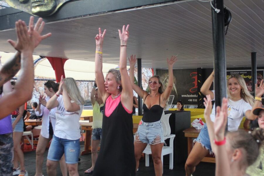 Alanya: Evening Jeep Tour with Sunset Boat Trip and Dinner - Fireworks over Alanya after dark