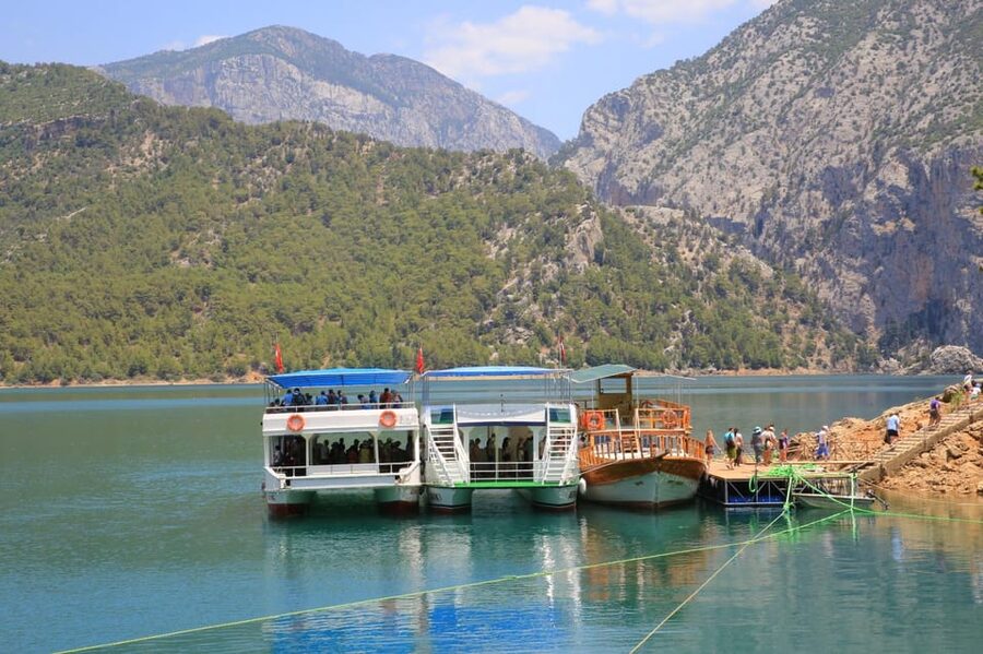 Alanya: Green Canyon Boat Trip with Lunch and Hotel Pickup - Boarding the Green Canyon boat