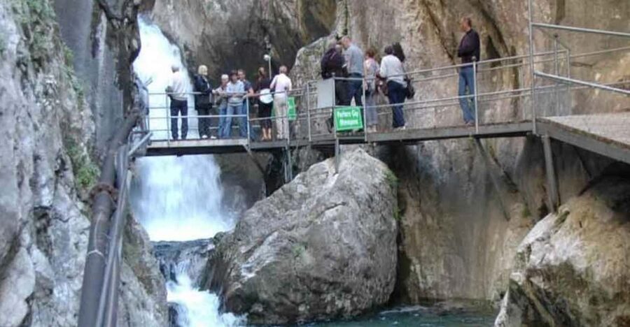 Alanya: Jeep Safari and Sapadere Canyon Tour with Lunch - Sapadere Canyon and its cold stream