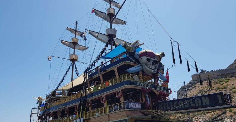 Alanya: Pirate Boat Tour w/ BBQ & Foam Party - What the $29 price really covers