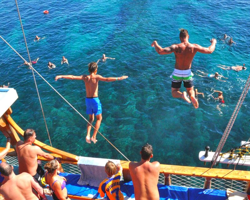 Alanya: Pirate Boat Tour with Unlimited Soft Drinks & Lunch - Lunch, soft drinks, and what costs extra