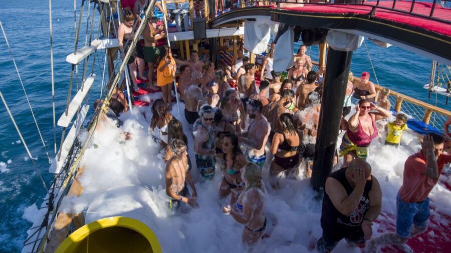 Alanya: Pirate Boat Tour with Unlimited Soft Drinks & Lunch - How good is the value at $28?
