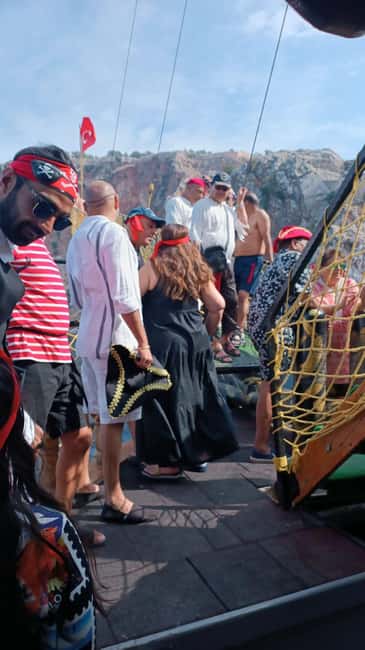 Alanya: Pirate Boat with Lunch and Unlimited Drinks - Timing: the most important point to check