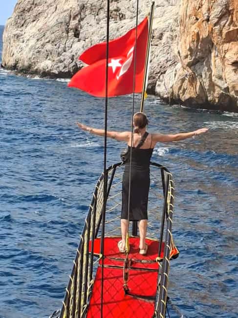 Alanya: Pirate Boat with Lunch and Unlimited Drinks - Who will enjoy this boat most?