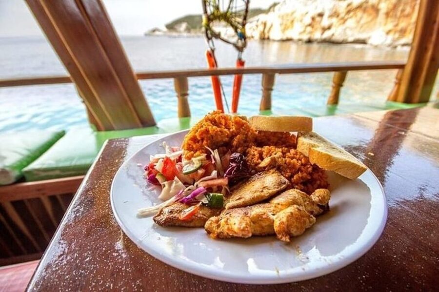 Alanya: Pirates Boat Trip with Lunch and Hotel Pickup - Who should book, and who should skip it