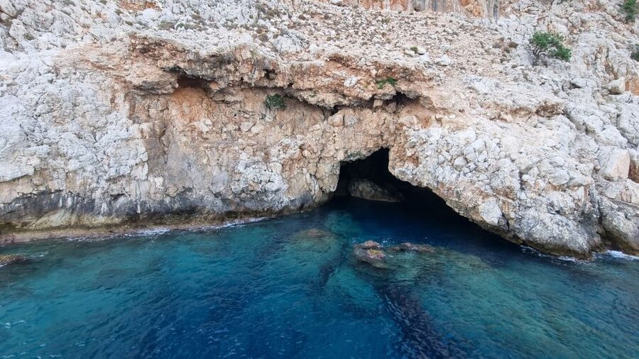 Alanya: Relax Boat Trip With Lunch & Swimming - What the $39 price really covers