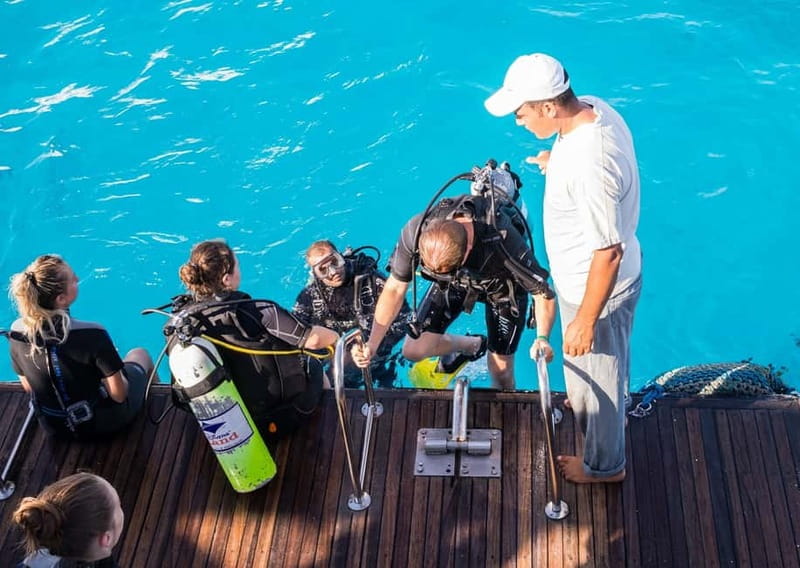 Alanya: Scuba Diving Tour With Lunch - Lunch on board between the two sites