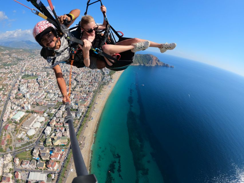 Alanya: Tandem Paragliding Over a Castle and the Sea - The 15 to 25 minute flight