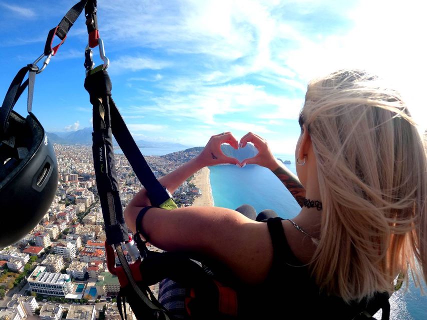 Alanya: Tandem Paragliding with Hotel Pickup - Running from the cliff and getting airborne