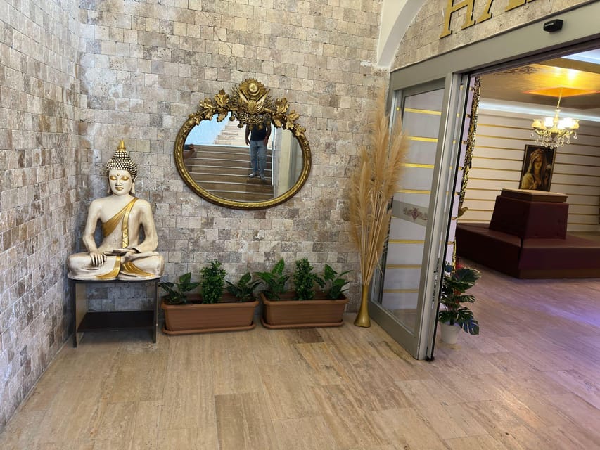 Alanya: Turkish Bath with Foam and Aromatherapy Massages - Crowds, waiting time, and the shared setting