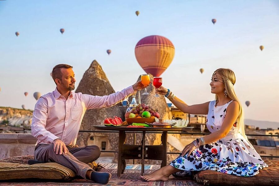 Antalya: 2-Day Guided Cappadocia Tour with Cave Hotel Option - Lunch near Uchisar and the first evening in Cappadocia