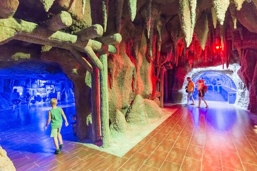 Antalya: Aquarium and Wax Museum Entry Ticket - The themed zones, from Atlantis to tropical habitats
