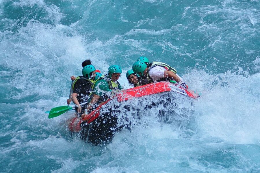 Antalya/Kemer: Koprulu Canyon Whitewater Rafting with Lunch - Halfway rest and optional activities