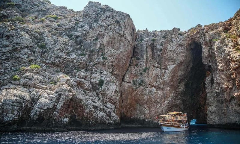Antalya/Kemer: Suluada Boat Tour with Bays & Maldives Beach - Maldives Beach and the clearest water