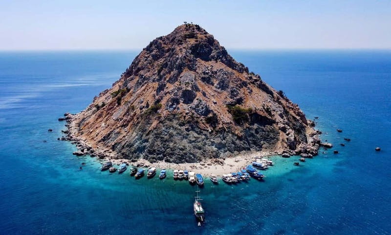 Antalya/Kemer: Suluada Boat Tour with Bays & Maldives Beach - The early minibus ride to Adrasan
