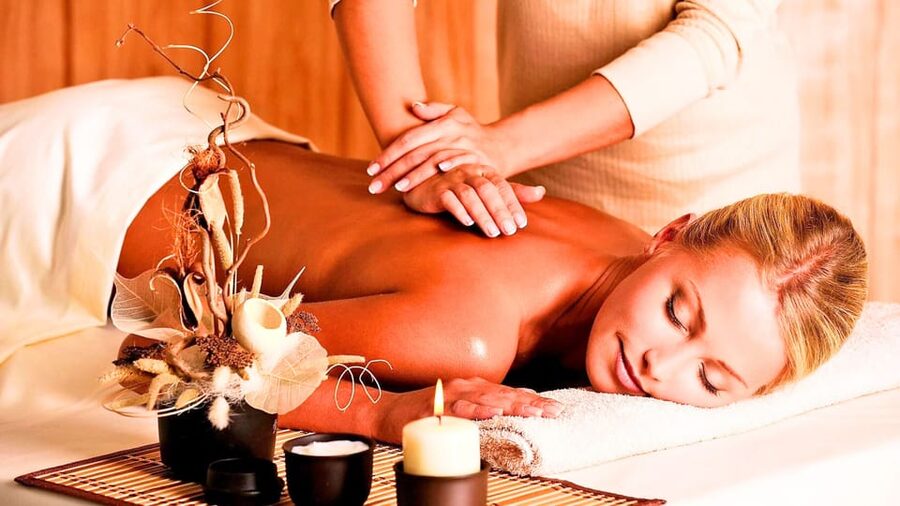 Antalya: Ladies Turkish Bath Hamam - Wellness Spa Center - The heated marble platform and body peeling
