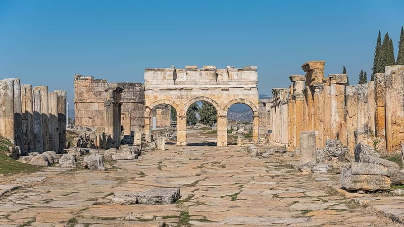 Antalya: Pamukkale Tour with Hot Air Balloon and Lunch - Leaving Antalya before sunrise