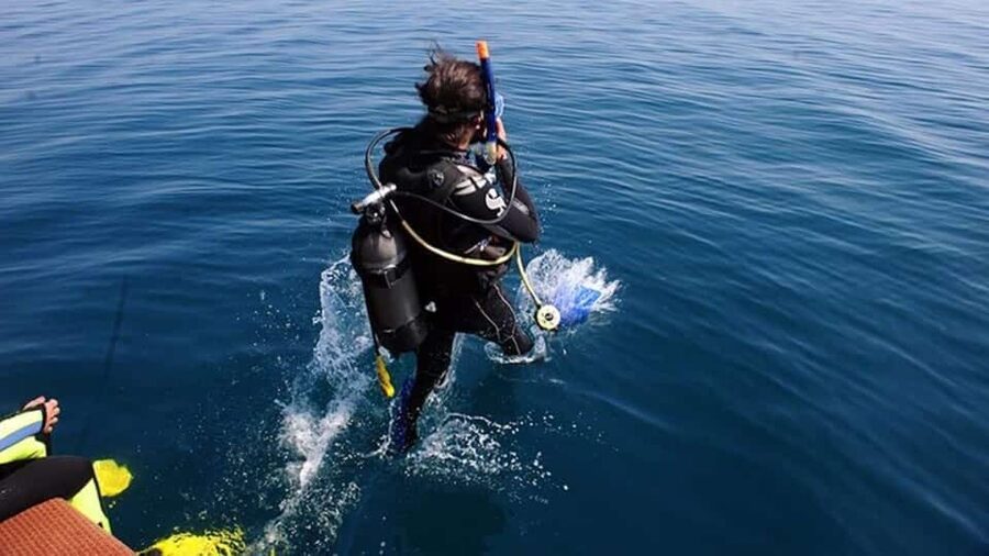 Antalya Scuba Diving Adventure with Expert Diver Option - Lunch, sunshine, and a useful break