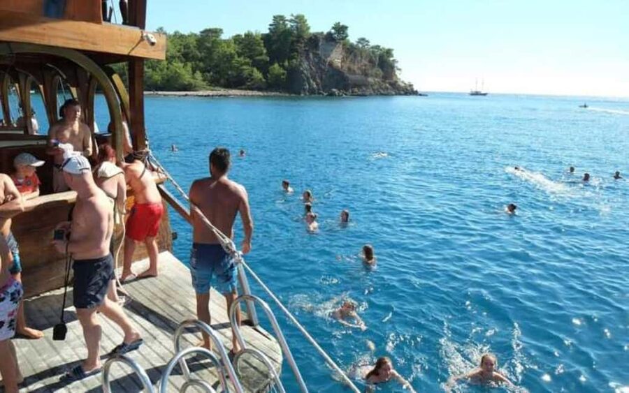 Antalya Tazı Canyon 5-in-1 Rafting & Adventure Super Combo - The ride from Antalya to the canyon