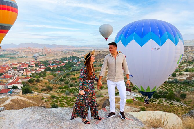 Balloons watching Tour w/ PickUp, Breakfast - The pre-sunrise pickup from Goreme