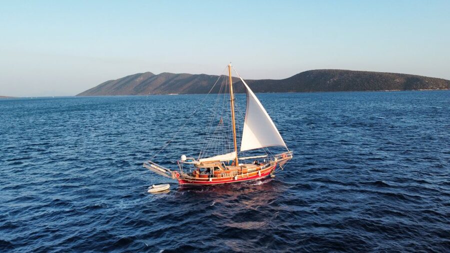 Bodrum: All-day Private Boat Cruise with Lunch - Choosing between Black Island, Camel Beach, and Orak Island