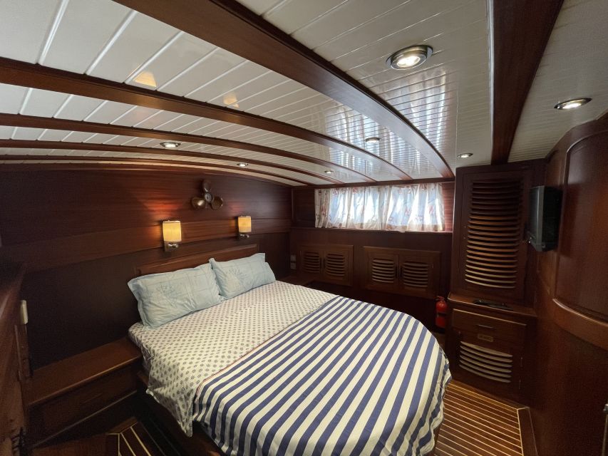 Bodrum: All-day Private Boat Cruise with Lunch - A private boat with useful comforts