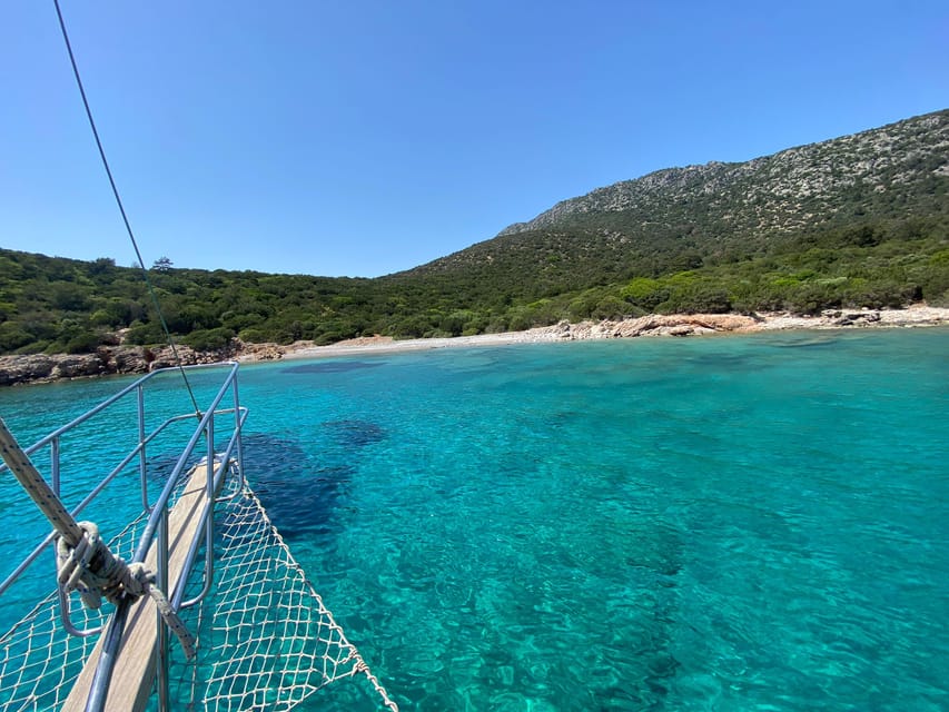 Bodrum: Peninsula Private Boat Tour with Lunch - Booking advice for a smoother day