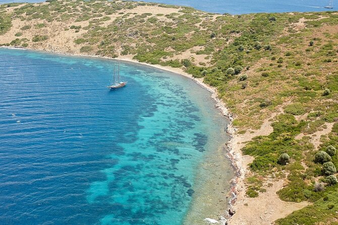 Bodrum: Private Gulet Tour with Lunch - A Turkish lunch served on deck
