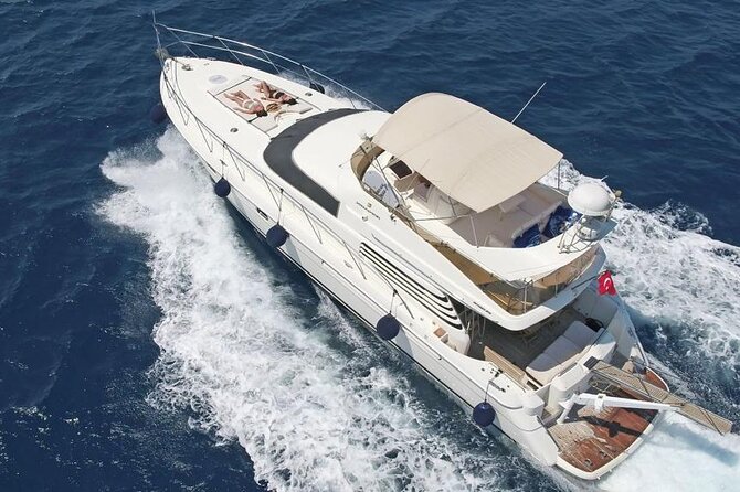 Bodrum Private Motor-Yacht Sunset Tour With Dinner For 3 Hour - A private sunset cruise from Kumbahçe
