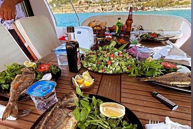 Bodrum Private Motor-Yacht Sunset Tour With Dinner For 3 Hour - Dinner with a Bodrum sunset