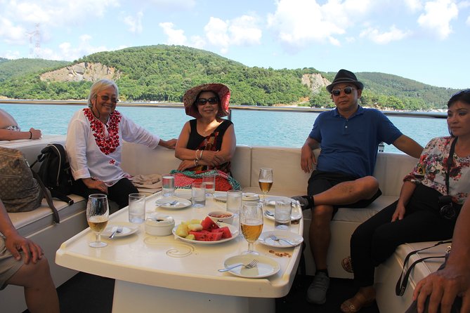 Bosphorus Luxury Lunch Cruise & Black Sea Swimming Experience - Anadolu Kavagi and the Asian-side pause