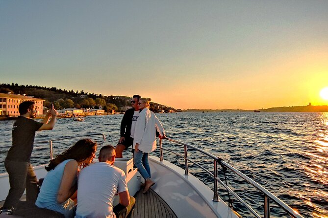 Bosphorus Sunset: An Enchanting Yacht Cruise in Istanbul - Maiden’s Tower at sunset