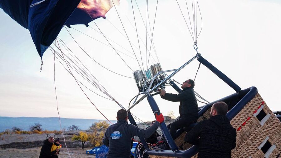 Cappadocia: Balloon Sunrise Flight Economic-Premium Options - Choosing between the premium and economic flights