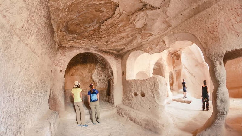 Cappadocia: Best of Red and Green Small Group Guided Tour - Avanos lunch and the pottery tradition
