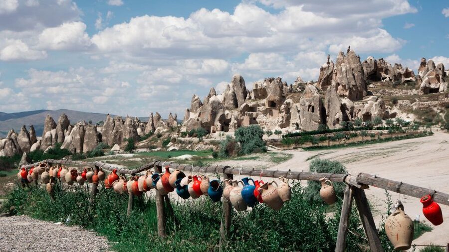 Cappadocia: Best of Red and Green Small Group Guided Tour - Entering Özkonak Underground City