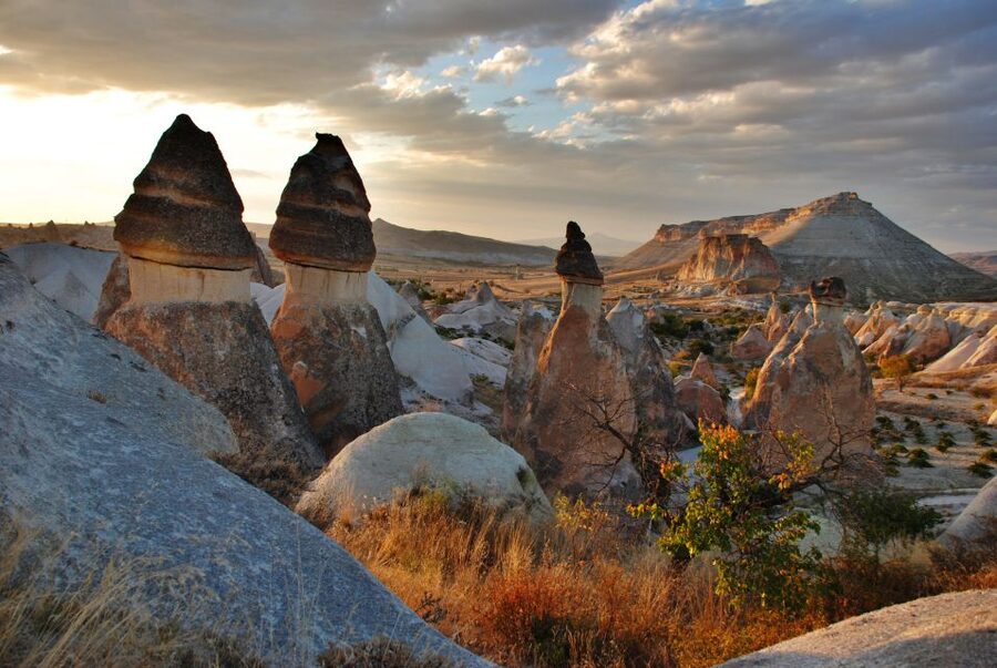 Cappadocia: Highlights Tour with Lunch and Entry Tickets - Devrent Valley turns geology into a guessing game