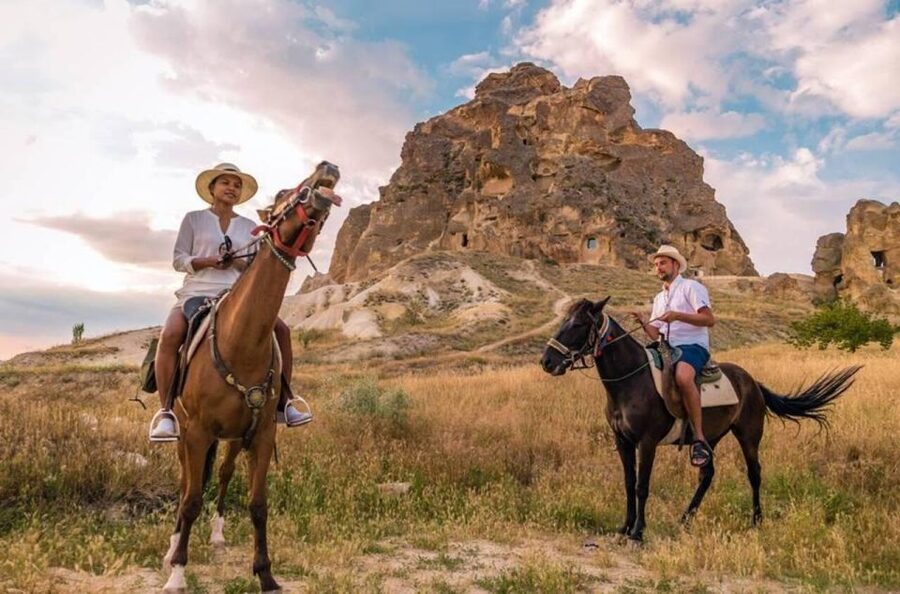Cappadocia: Horse Riding Tour Sunset or Day Time with Pickup - Sunset or daytime: which departure should you choose?