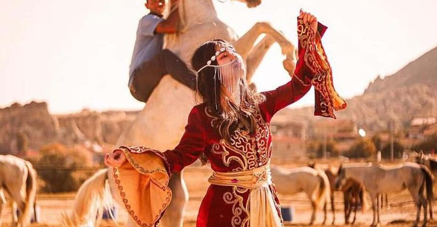 Cappadocia: Horseback Tour with Sunrise and Sunset Options - Choosing between sunrise, sunset, and daytime