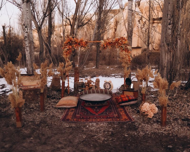 Cappadocia: Love Valley Proposal Service with Transfers - Decorations, treats, and the personal moment