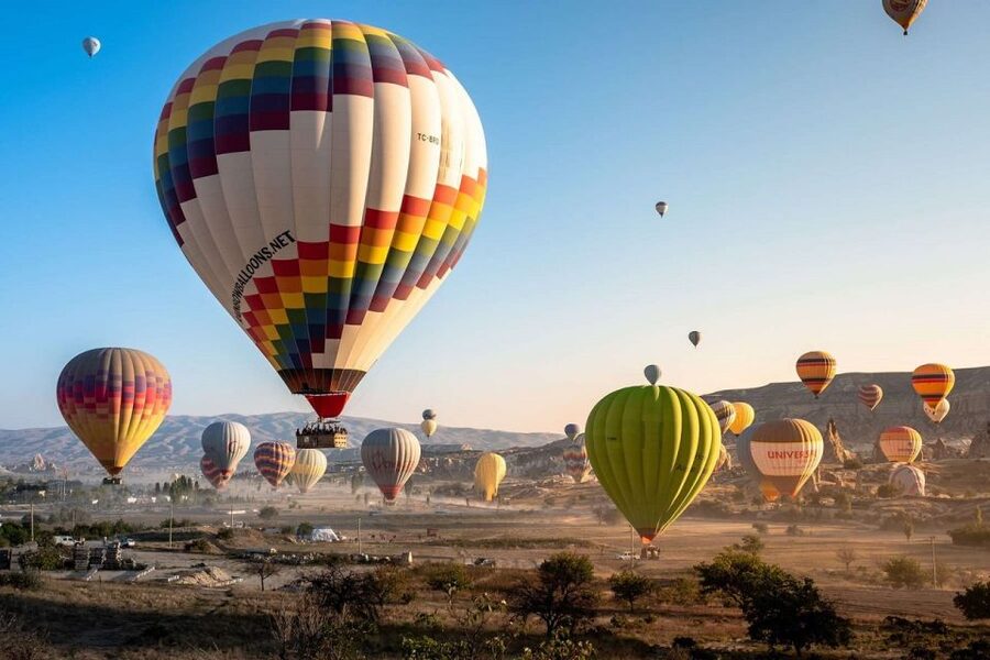 Cappadocia: Red Tour and Sunrise Balloon Tour - Göreme Open Air Museum and the painted cave churches