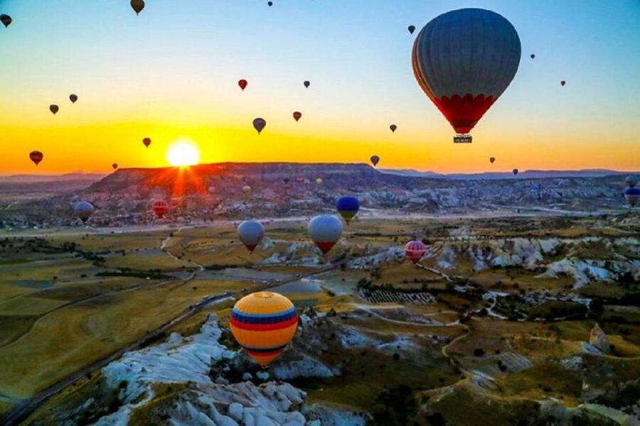 Cappadocia: Red Tour and Sunrise Balloon Tour - Uchisar Castle, the highest point in the Göreme region