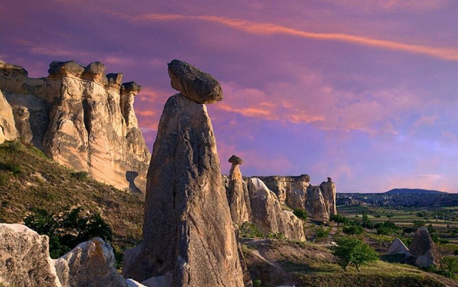 Cappadocia: Red Tour with Entry Fees and Lunch - Pasabagi and the three-headed fairy chimneys