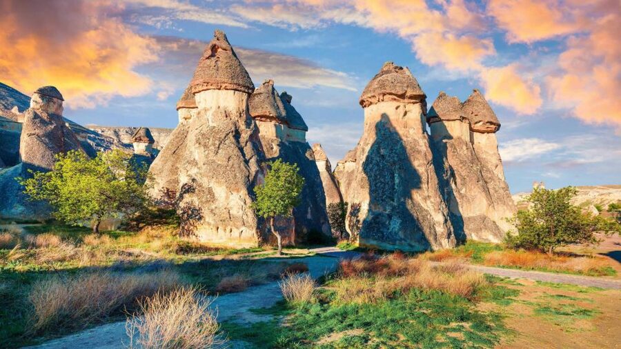 Cappadocia: Small Group Guided Full-Day Red Tour with Lunch - Uchisar Castle: the best first view of Cappadocia
