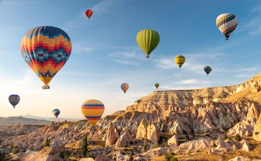 Cappadocia: Sunrise Balloon Watching Tour with Photographer - What the photography service really adds