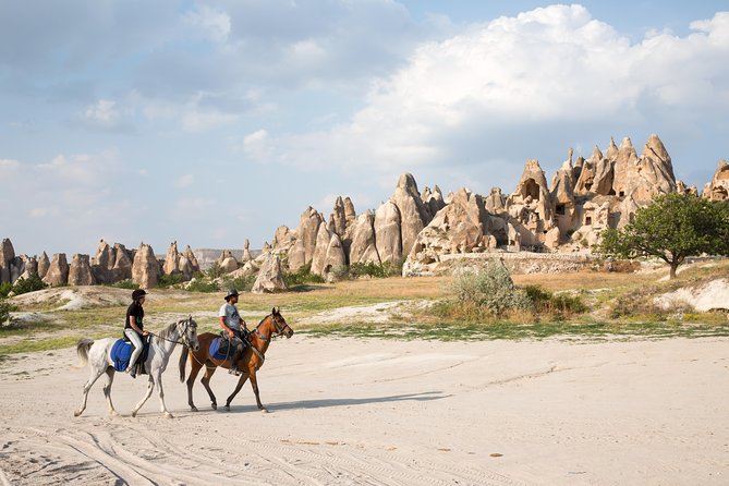 Cappadocia Sunset Horse Riding through the Valleys and Fairy Chimneys - Safety, group size, and the practical limits