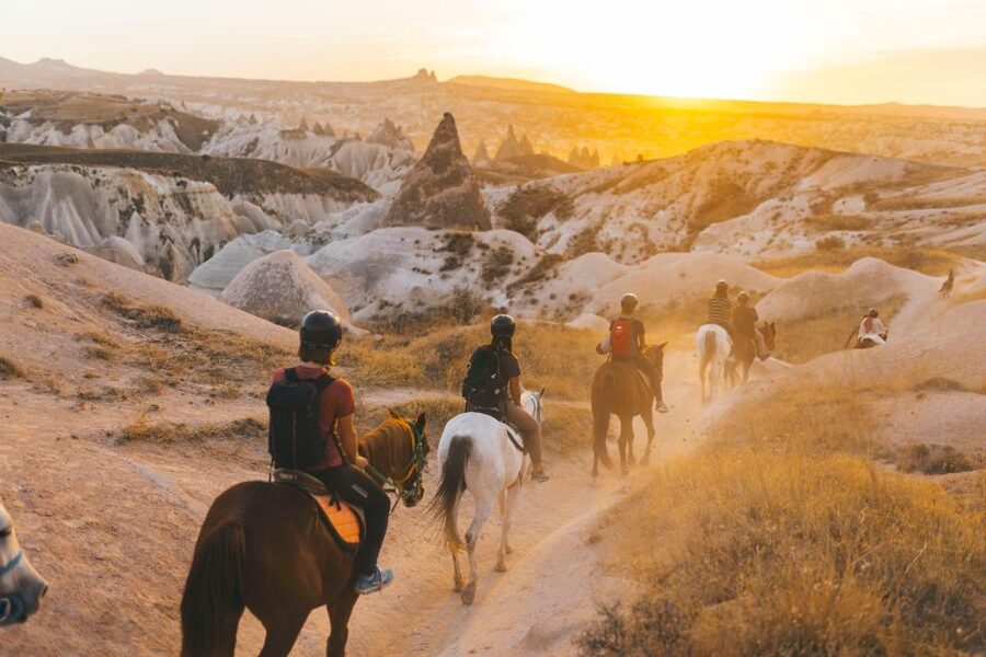 Cappadocia: Sunset or Daytime Horse Riding Tour - Why the Daytime Ride May Be the Better Choice